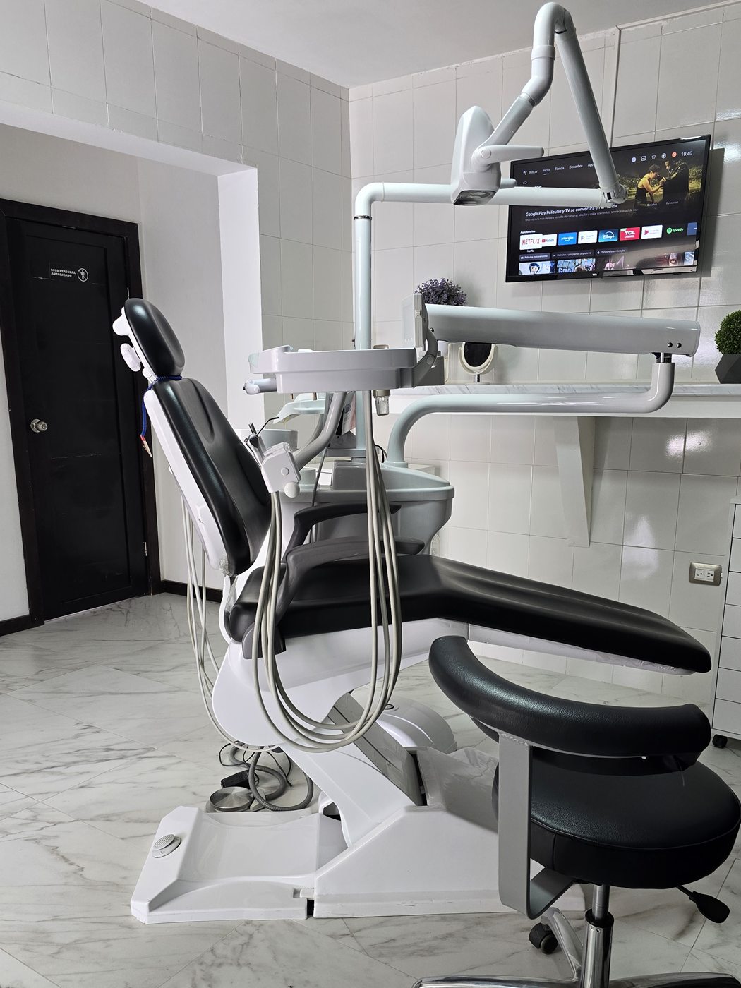 Unidad dental de ADENTA para atención clínica
